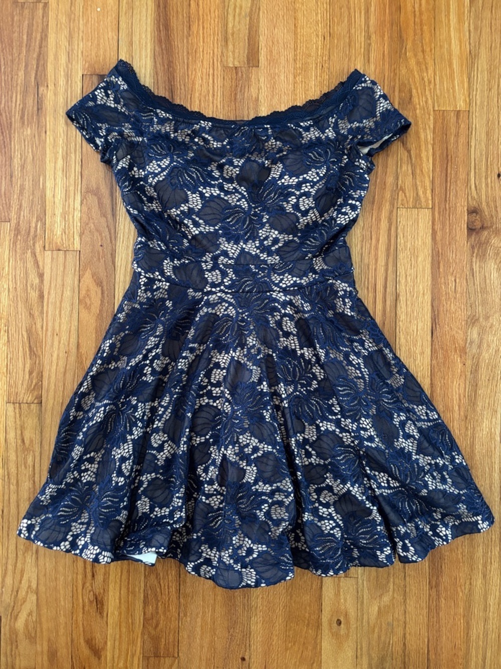 B Darlin Navy Lace Dress with Nude Lining Sz 11/12 Wedding Formal Prom